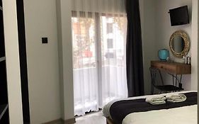 Valeria House